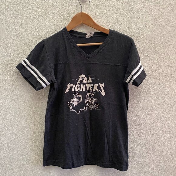 Foo Fighters Band Skeletons Telephone Gray V-Neck T-Shirt Live And Tell Medium - Picture 1 of 3